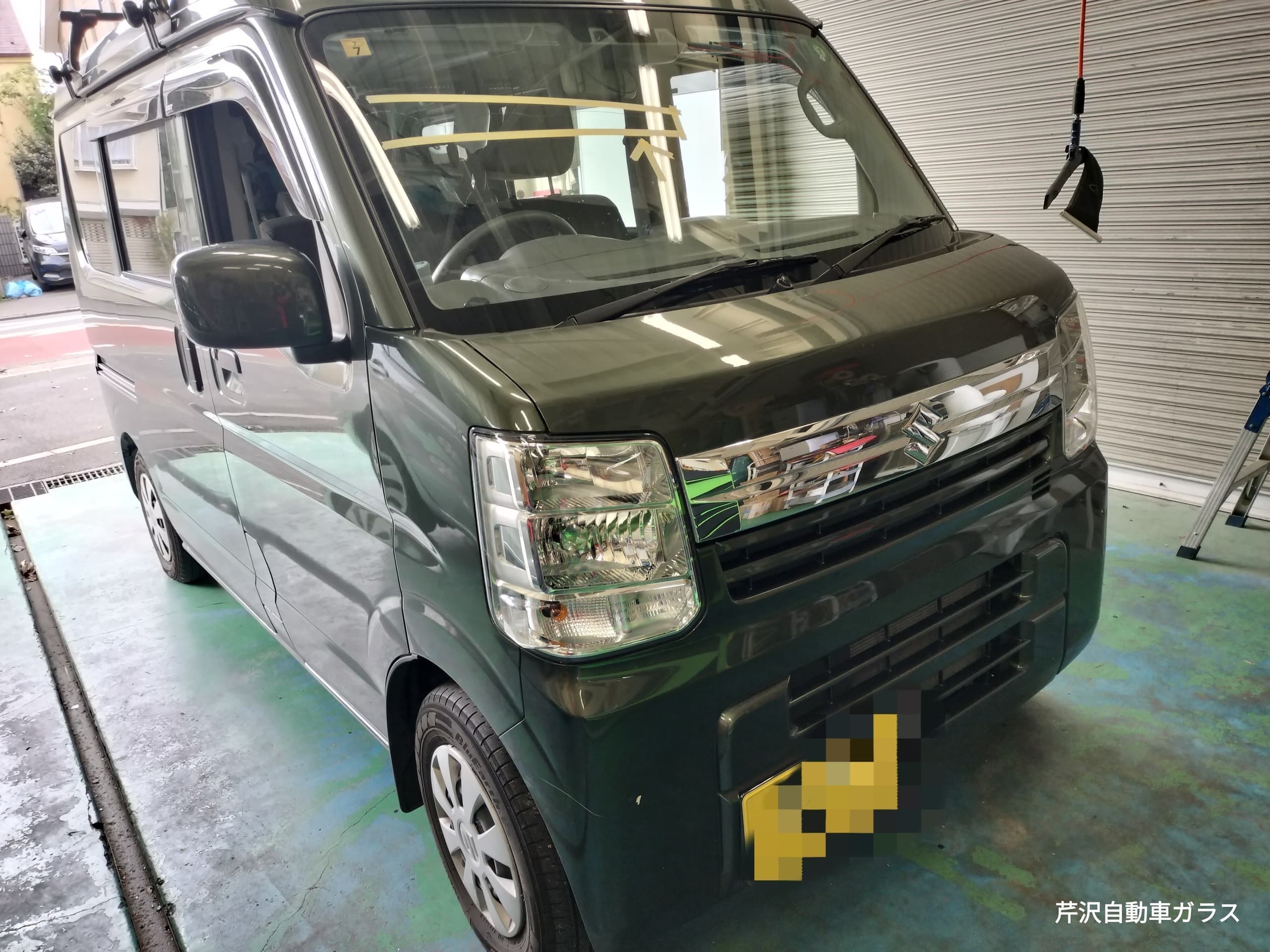 自動車ガラス 修理 交換は 芹沢自動車ガラス がお得